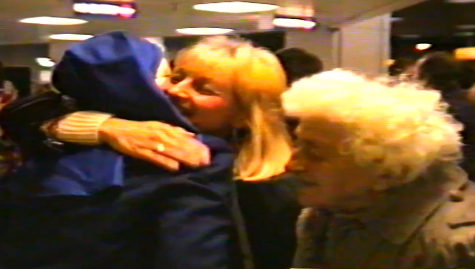 Stella Arriving 11-1992